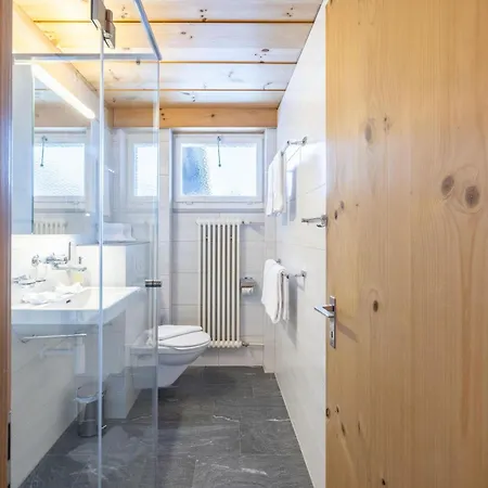 Apartment Chasa Val 2 *