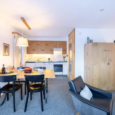 Chasa Val 2 Apartment