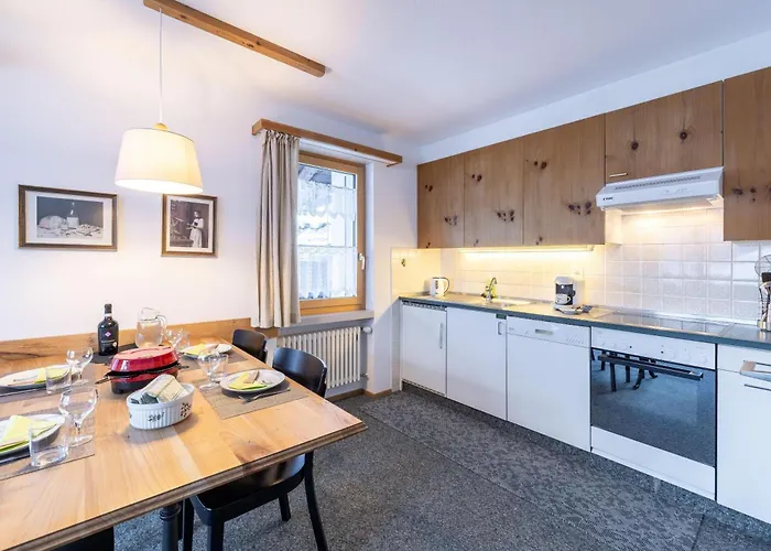 Apartamento Chasa Val 2 *